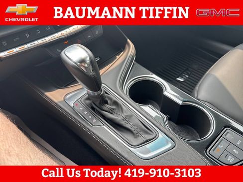 Used 2025 Cadillac CT4 Luxury w/ Sun And Sound Package AWD/4WD image 15