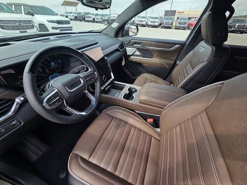 New 2026 GMC Acadia Denali Ultimate FWD image 10