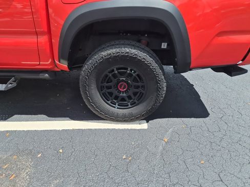 Used 2023 Toyota Tacoma TRD Pro AWD/4WD image 14