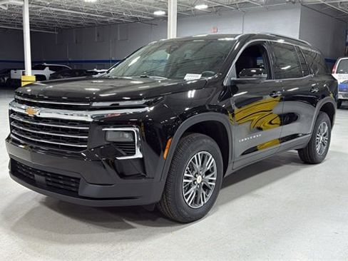 New 2026 Chevrolet Traverse LT w/ Driver Confidence Package image 16