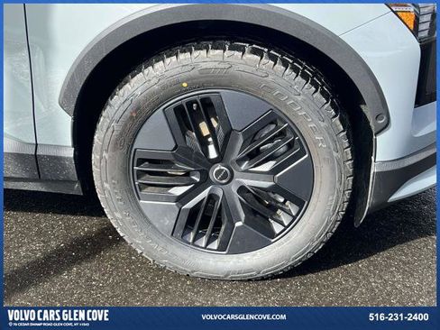 New 2026 Volvo EX30 Cross Country Ultra w/ Protection Package AWD/4WD image 8