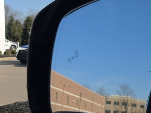 Used 2023 Lexus LX 600 4WD w/ Appearance Package image 8