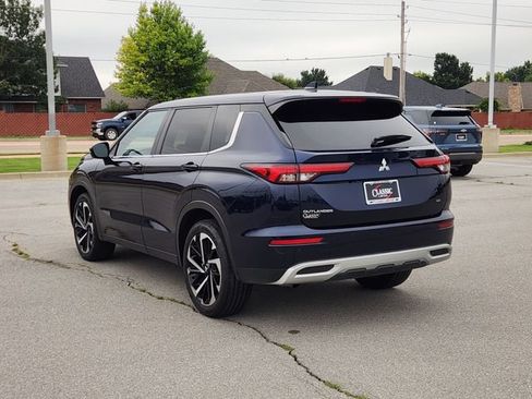 Used 2024 Mitsubishi Outlander SE FWD image 5