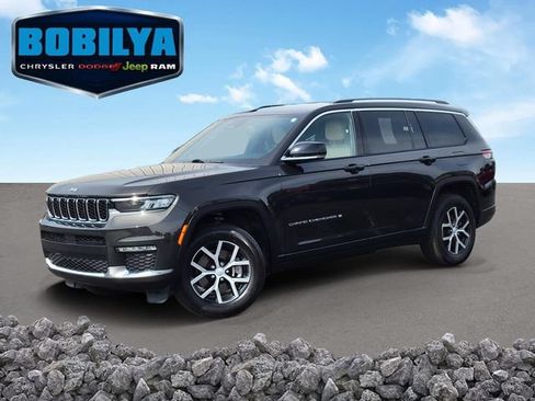 Used 2023 Jeep Grand Cherokee L Limited w/ Trailer Tow Group (B) AWD/4WD image 1