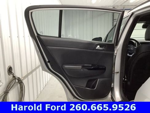 Used 2022 Kia Sportage SX image 12