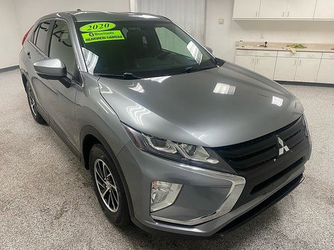 Used 2020 Mitsubishi Eclipse Cross ES image 3