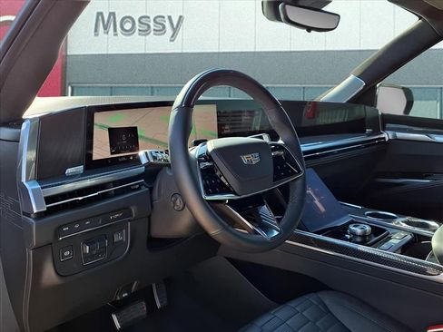 Used 2025 Cadillac Escalade V image 10