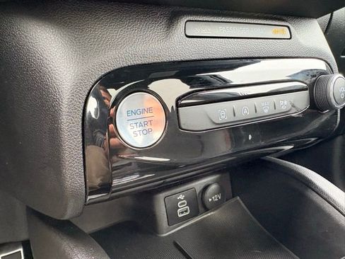 Used 2024 Ford Escape ST-Line w/ Tech Pack #1 AWD/4WD image 29
