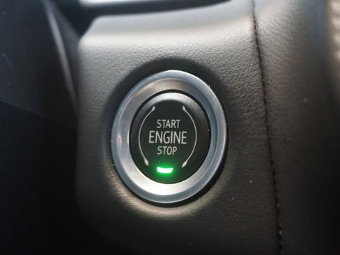 Used 2023 Chevrolet Suburban Z71 w/ Luxury Package image 37