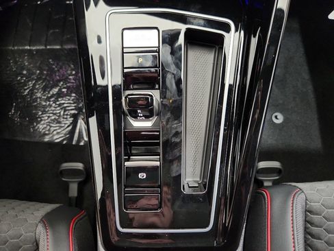 New 2026 Volkswagen GTI SE image 25