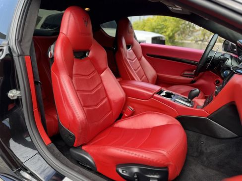 Used 2017 Maserati GranTurismo Sport RWD image 16