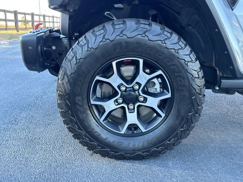 Used 2018 Jeep Wrangler Unlimited Rubicon image 11