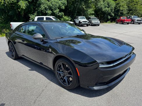 Used 2026 Dodge Charger Daytona Scat Pack AWD/4WD image 3