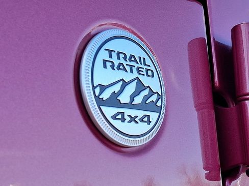 Used 2024 Jeep Wrangler Sahara w/ Safety Group image 30