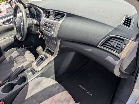 Used 2013 Nissan Sentra SV image 18
