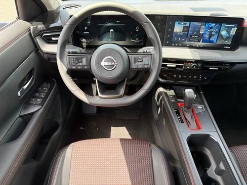 New 2026 Nissan Kicks SR w/ Cold Weather Package FWD image 12