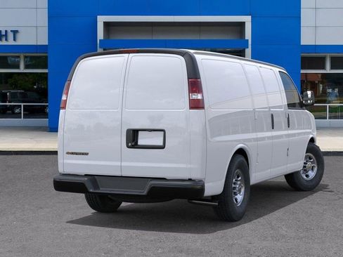 New 2026 Chevrolet Express 2500 RWD image 4
