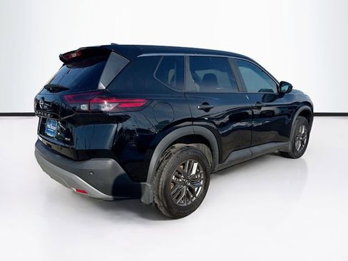 Used 2023 Nissan Rogue S image 7