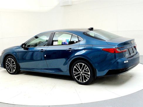 New 2026 Toyota Camry XLE image 4