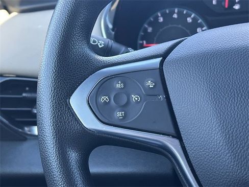 Used 2023 Chevrolet Traverse LS image 20