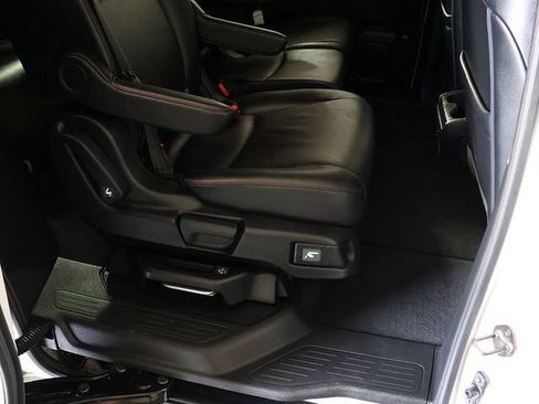 Used 2025 Honda Odyssey Sport-L image 30