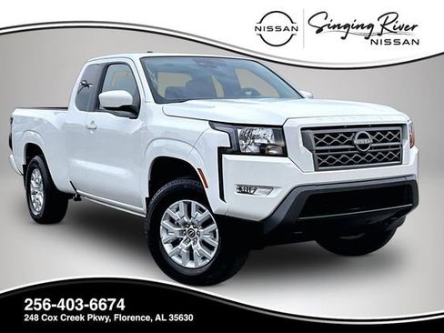 Certified 2024 Nissan Frontier SV w/ SV Convenience Package image 1