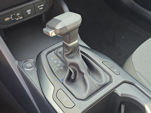 New 2025 Kia K4 LXS image 27