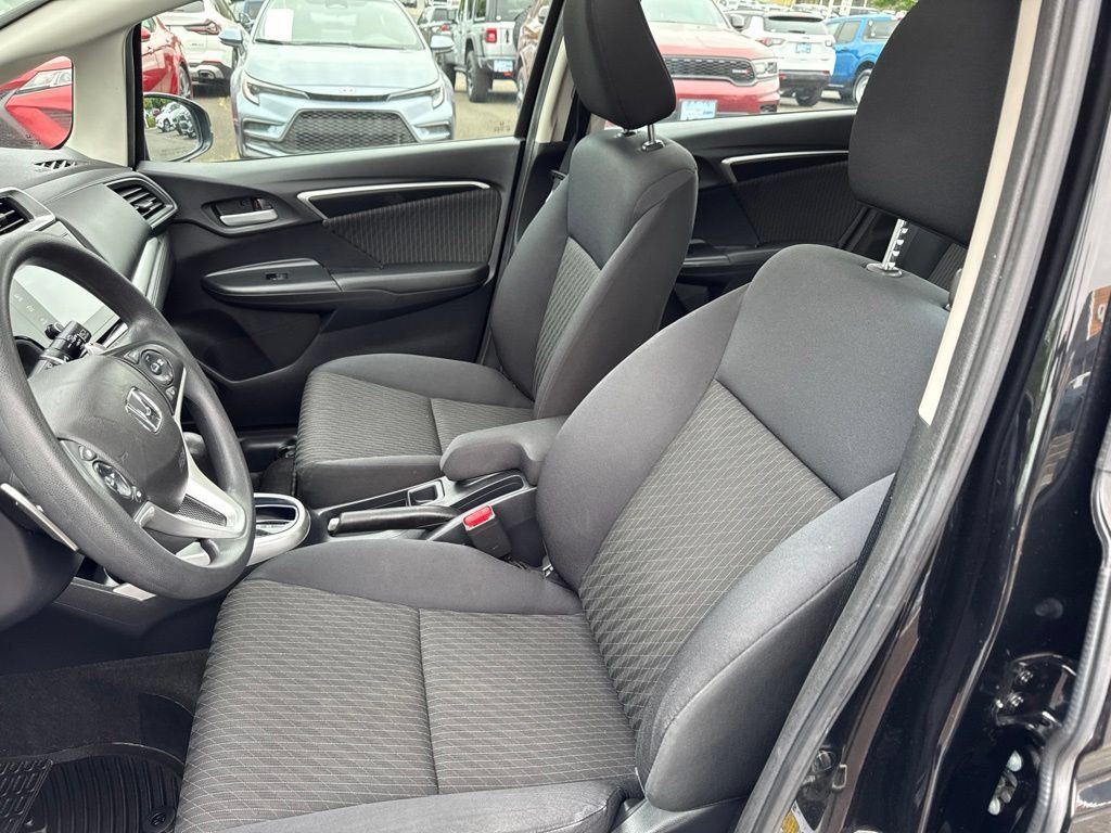 Used 2019 Honda Fit EX image 4