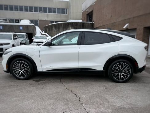 Used 2024 Ford Mustang Mach-E Premium image 17