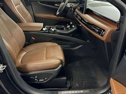 Used 2023 Lincoln Nautilus Reserve w/ Equipment Group 202A image 19