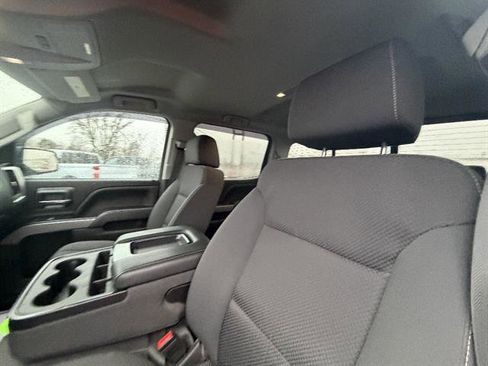 Used 2018 Chevrolet Silverado 1500 LT w/ All Star Edition image 29