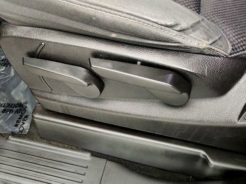 Used 2018 Chevrolet Silverado 1500 LT image 11