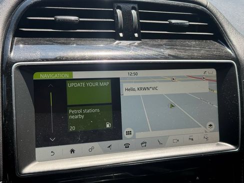 Used 2018 Jaguar F-PACE S AWD/4WD image 11