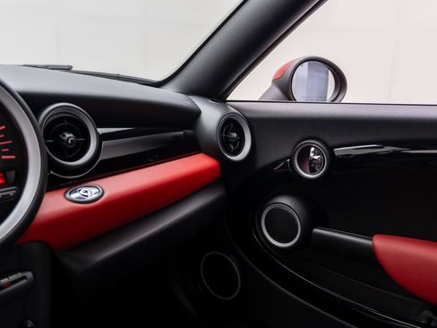 Used 2015 MINI Cooper Roadster S FWD image 28