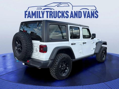 Used 2024 Jeep Wrangler Unlimited AWD/4WD image 5