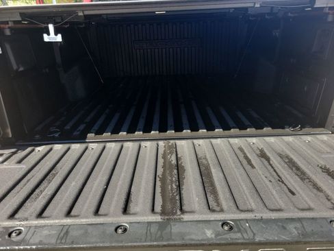 Used 2025 Toyota Tacoma Limited image 30