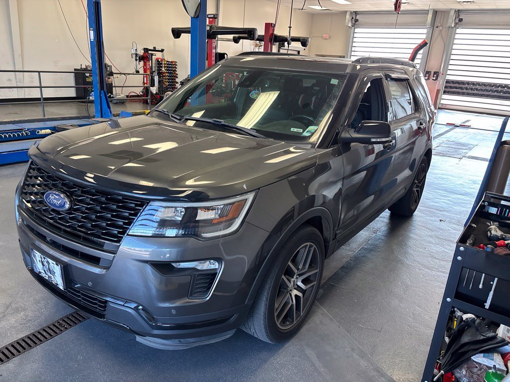 Used 2018 Ford Explorer Sport w/ Equipment Group 401A AWD/4WD image 2
