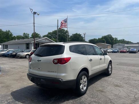 Used 2012 Chevrolet Traverse LT FWD image 5