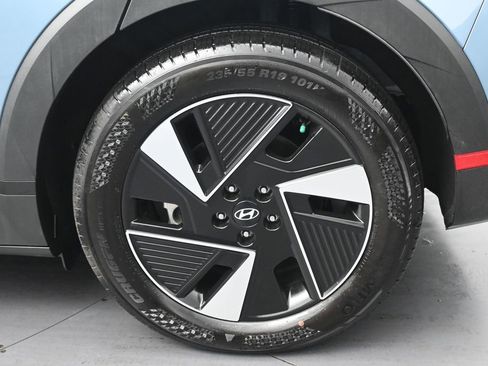 Used 2025 Hyundai Ioniq 5 SE RWD image 36