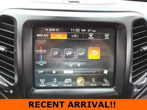 Used 2015 Jeep Cherokee Trailhawk w/ Cold Weather Group image 56