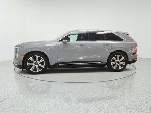 Used 2026 Cadillac Escalade IQ Luxury 2 w/ LPO, Premium Carpet Package AWD/4WD image 8