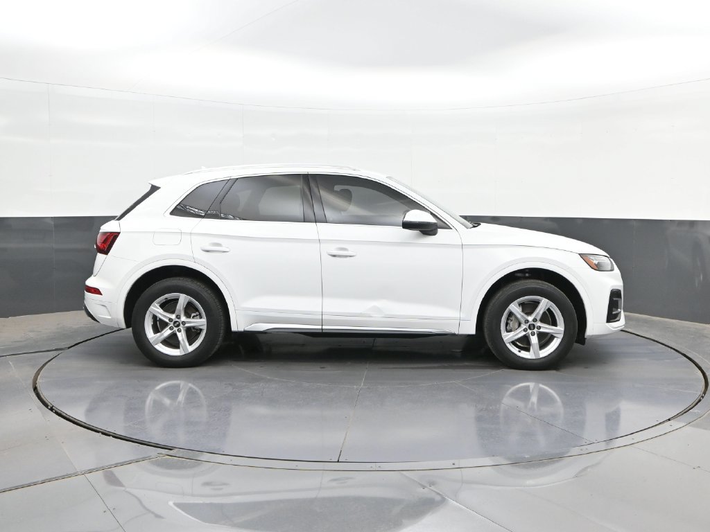 Used 2021 Audi Q5 2.0T Premium w/ Convenience Package AWD/4WD image 24
