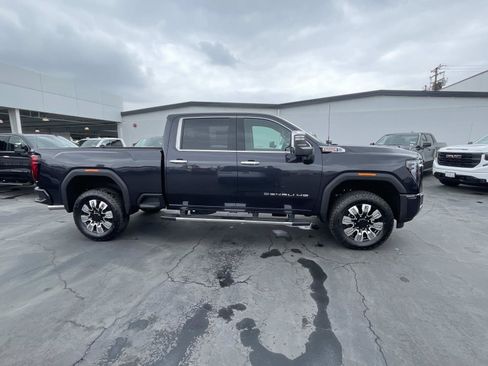New 2026 GMC Sierra 2500 Denali w/ Max Trailering Package AWD/4WD image 4