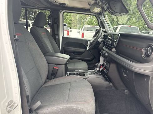 Used 2026 Jeep Wrangler Unlimited Rubicon AWD/4WD image 27