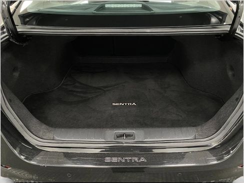 Used 2024 Nissan Sentra S image 6