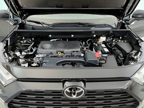 Used 2025 Toyota RAV4 LE AWD/4WD image 15