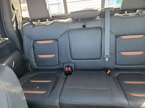 Used 2023 GMC Sierra 2500 AT4 w/ AT4 Preferred Package image 22