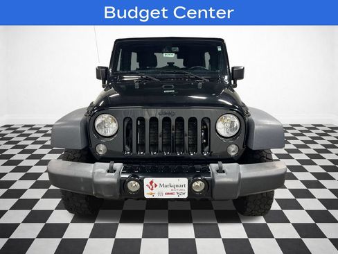 Used 2017 Jeep Wrangler Unlimited Sport AWD/4WD image 3