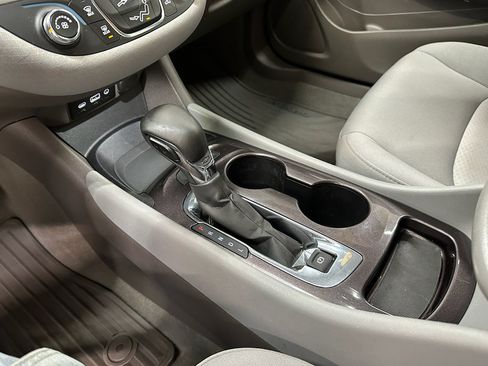Used 2023 Chevrolet Malibu LS FWD image 29