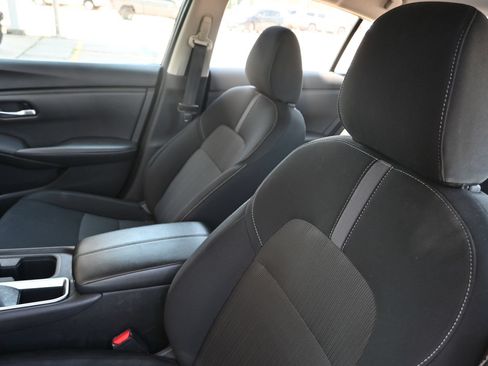 Used 2023 Nissan Sentra SV FWD image 21